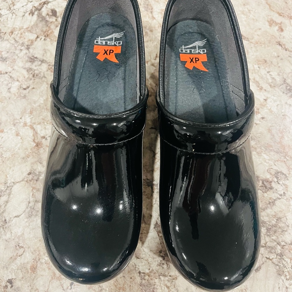 Dansko Black Glossy Mules